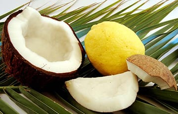 Como fazer alisamento natural com leite de coco e suco de limão? Como fazer alisamento natural com leite de coco e suco de limão.